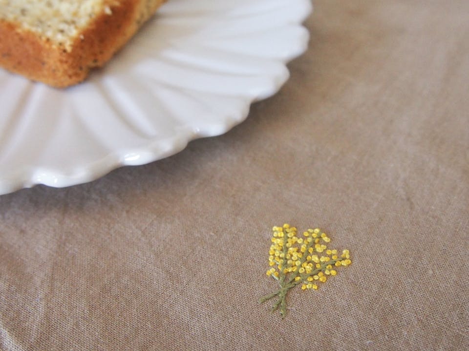 慣れたら色を変えて。お花のモチーフ