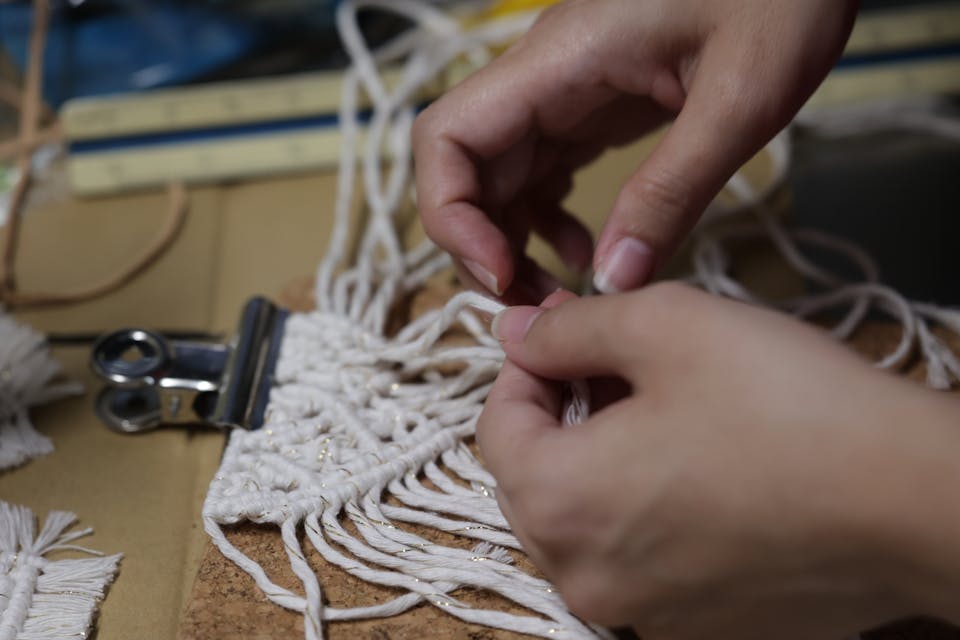マクラメ編みとは？