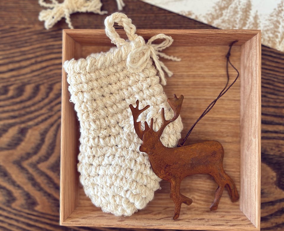 手作りのクリスマス靴下であったかいおうち時間を