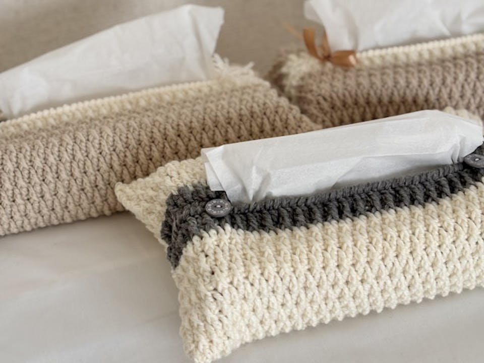 yumi「【PDF編み図付き】ティッシュカバーの編み方」