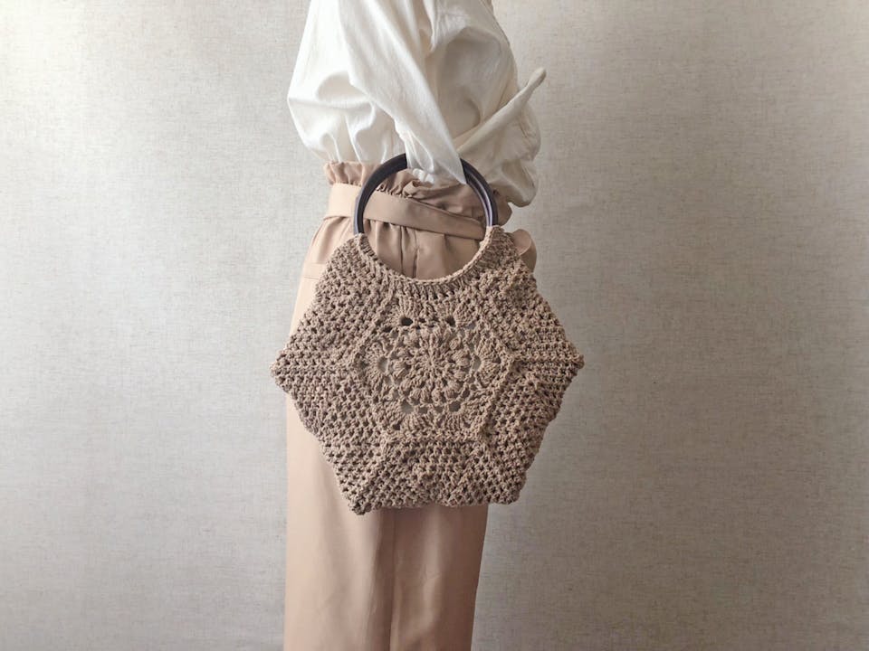 ATELIER *mati*「【PDF編み図付き】六角形モチーフ繋ぎの丸持ち手トートの作り方」