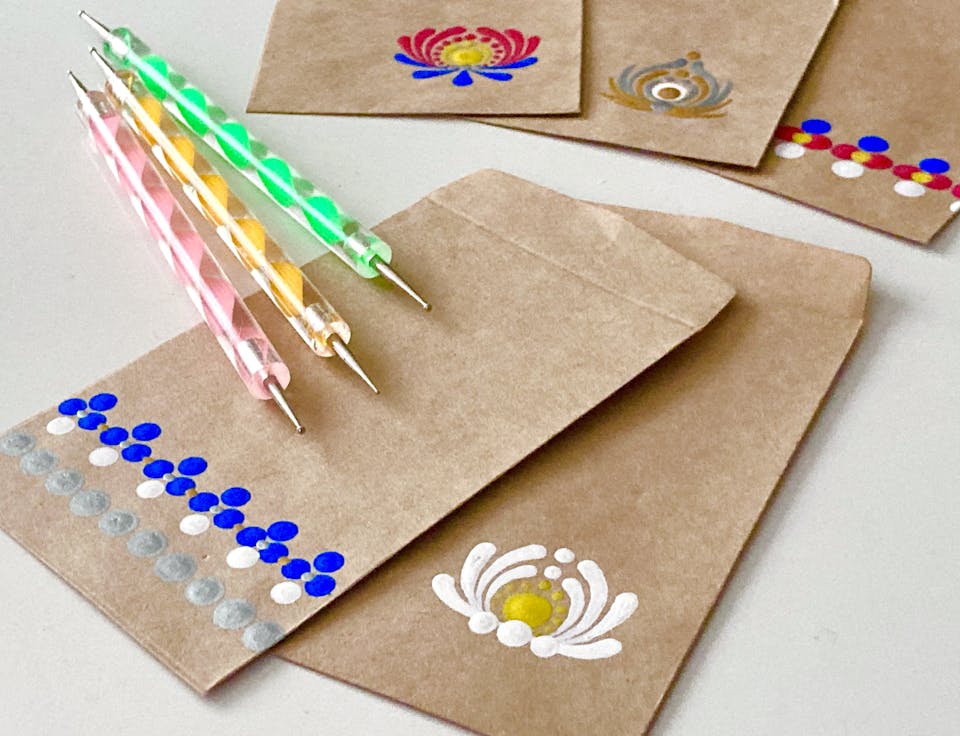 dotmandala.healingart「絵心不要！アクリル絵の具で描くドットマンダラ講座」