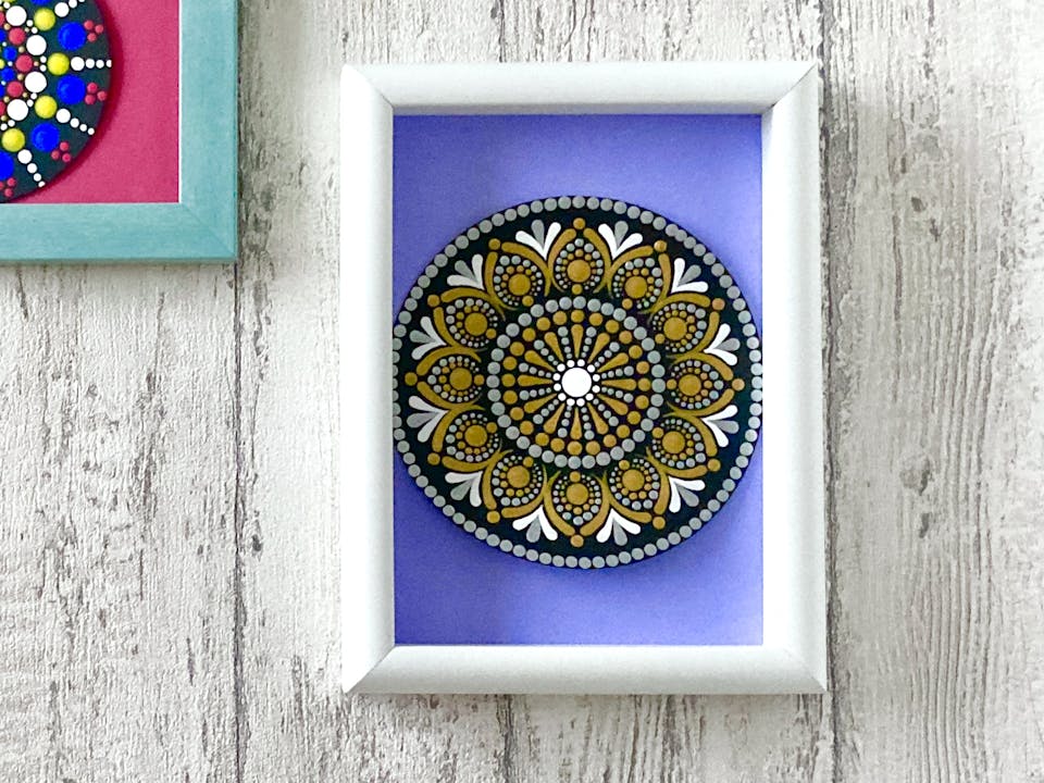 dotmandala.healingart「絵心不要！アクリル絵の具で描くドットマンダラ講座」