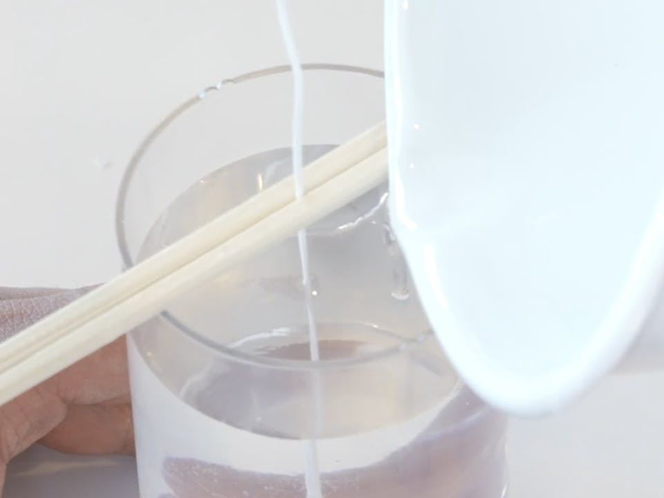 1層目のワックスを流し込む