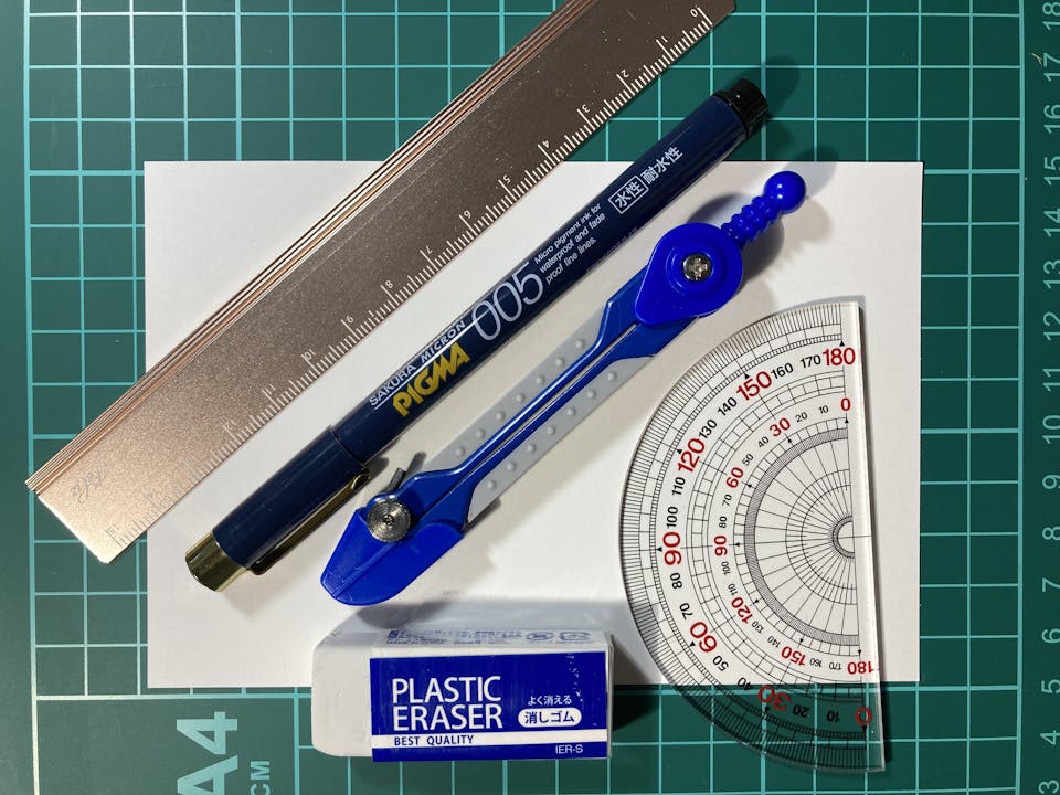 曼荼羅模様を描くために必要な道具