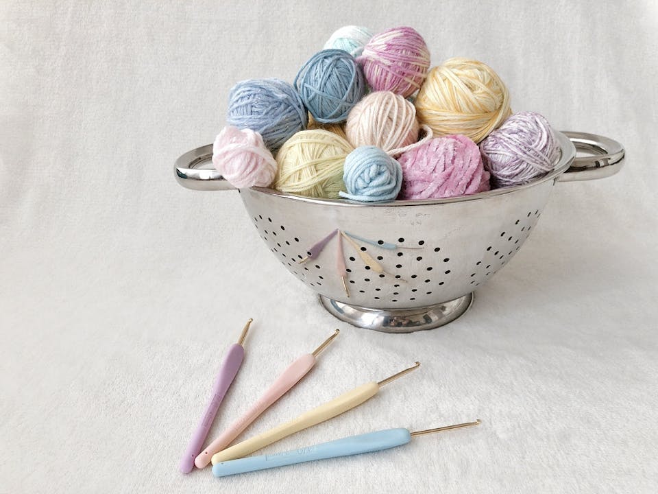 AkiToki「道具の準備と初心者さん向けの毛糸の選び方」