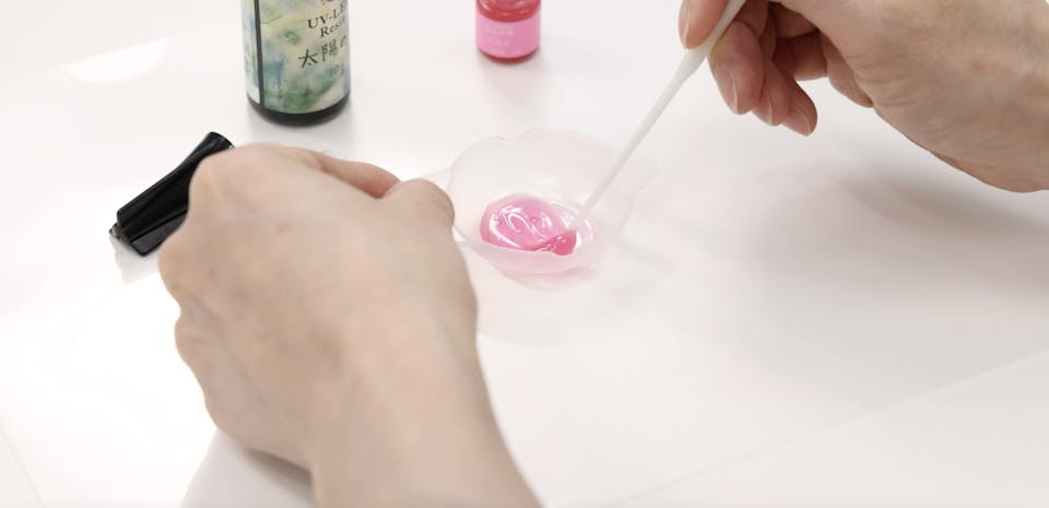 2-1．UV-LEDレジン液