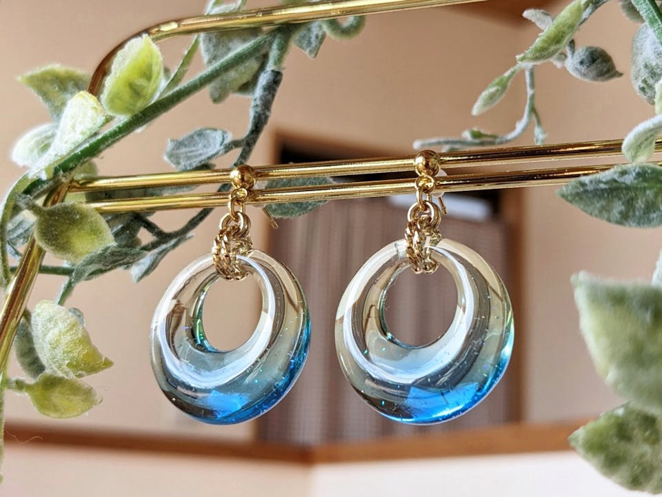 6-3．高見え効果抜群のグラデーションレジンピアス