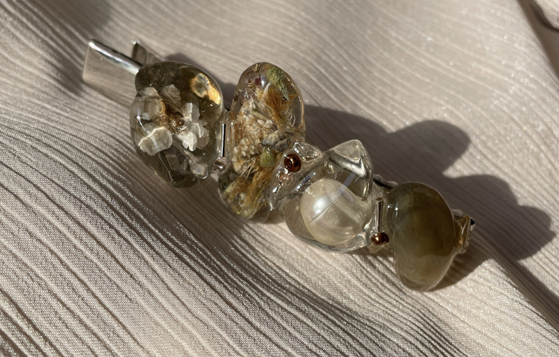 ヘアアクセサリー