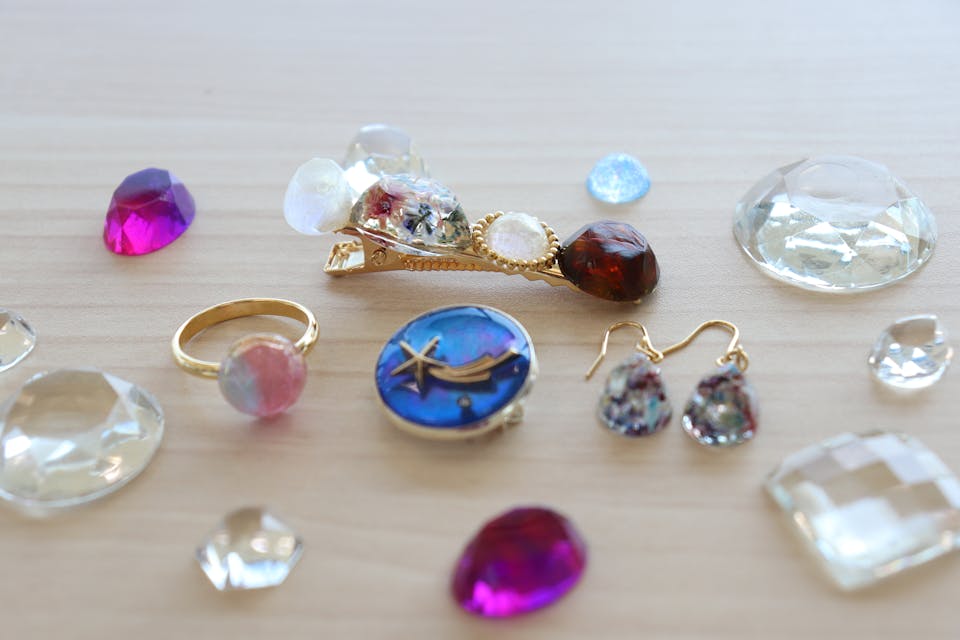 3．レジンアクセサリーの作り方をわかりやすく解説！〜定番のリング・ピアス・イヤリング〜