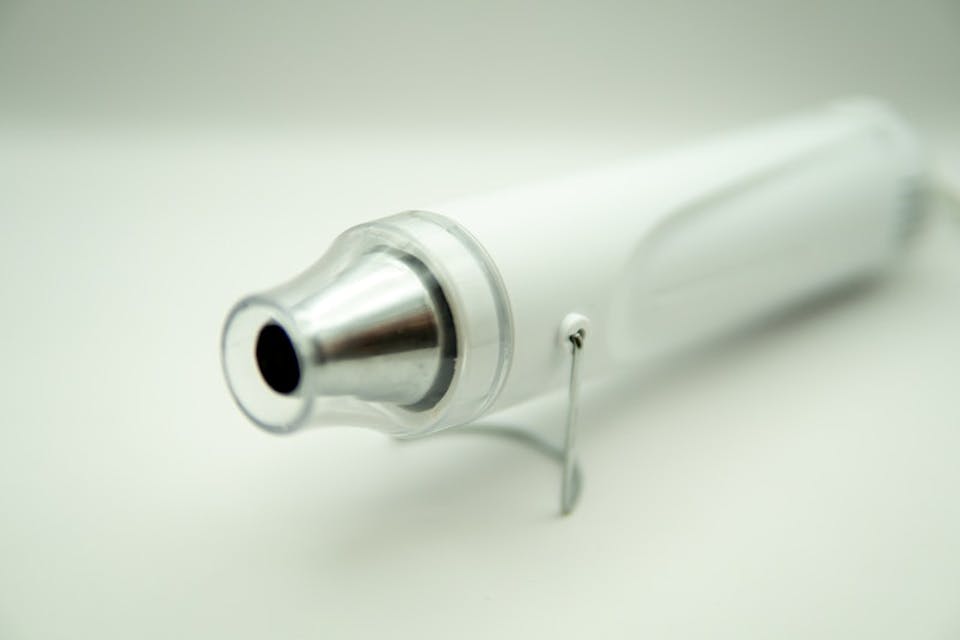 キャンドルの表面を溶かすために必要な道具