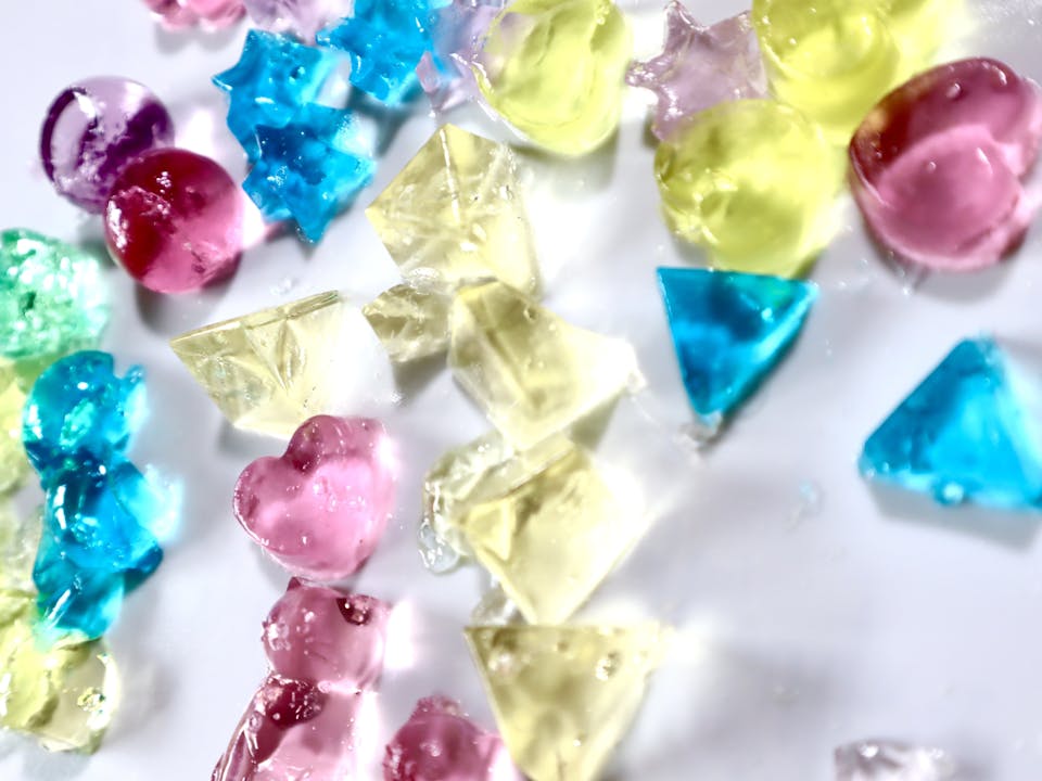 見惚れるような宝石石鹸を作ってみよう！