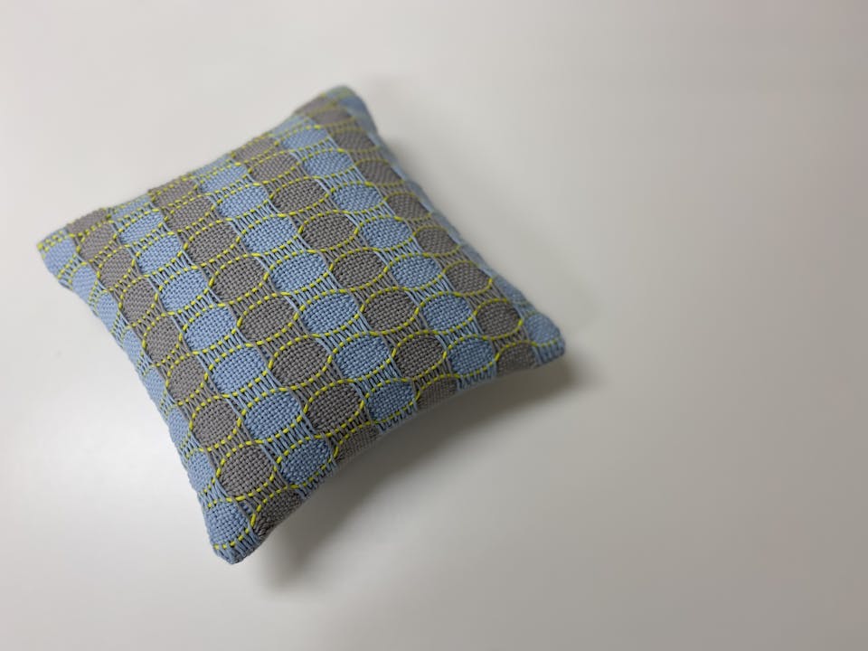 ゆったり丁寧に流れる手織りの時間を楽しもう