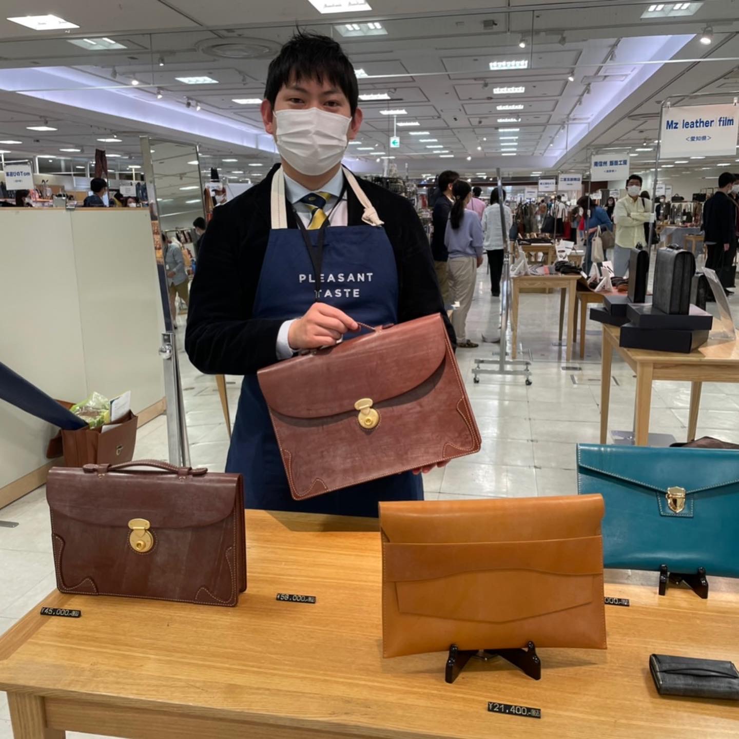 Mz leather film／宮脇希