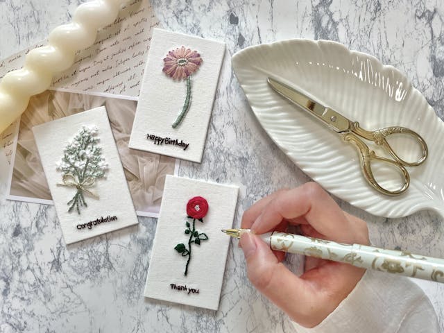 【バラ・ガーベラ・かすみ草】の
刺繍カードに挑戦のイメージ画像