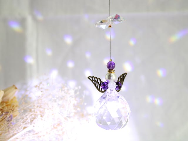 輝く光が幻想的な「サンキャッチャー」とはのイメージ画像