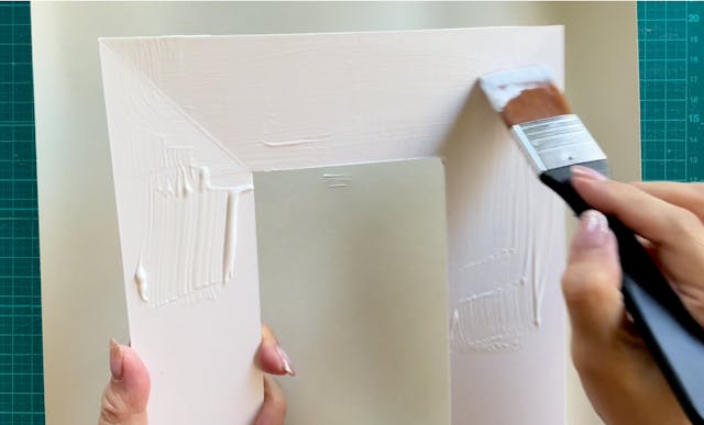 初心者でも安心！
カルトナージュの基本が学べるのイメージ画像