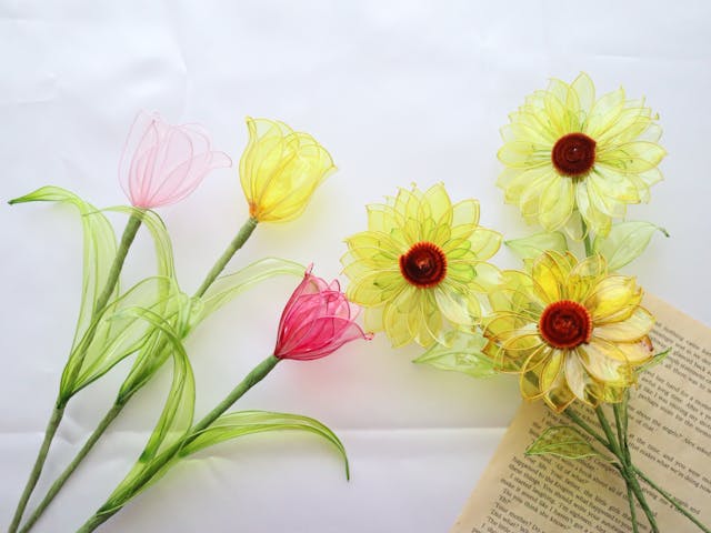 緻密で繊細な輝くお花！初めてのアメリカンフラワー講座