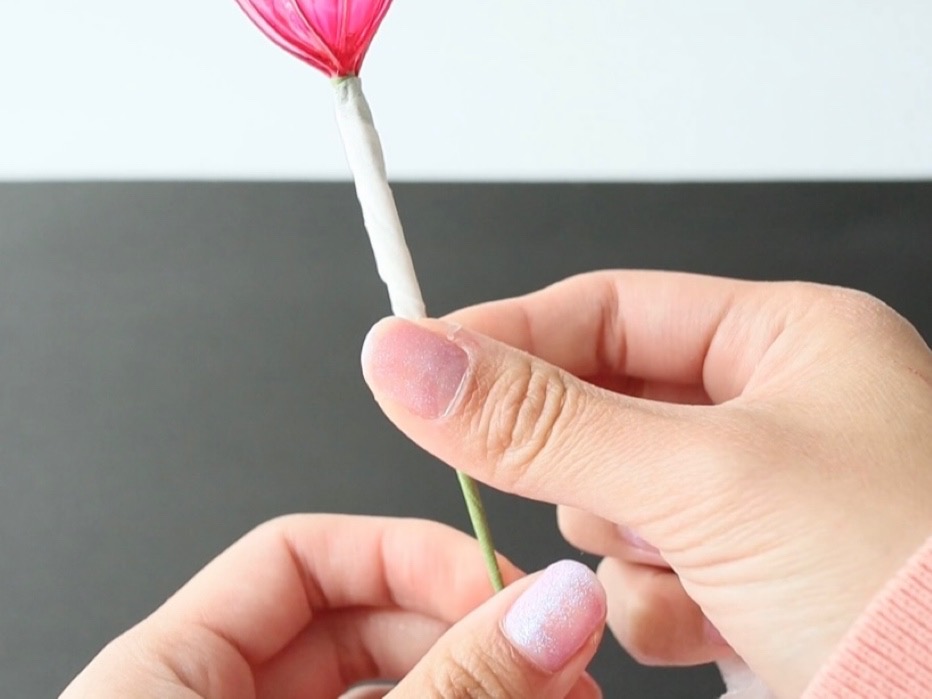 コースレッスン】緻密で繊細な輝くお花！初めてのアメリカンフラワー