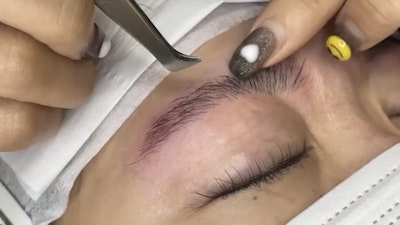 人気アイリストLi'a boo Namiが教える、眉毛サロンワーク講座の紹介画像3