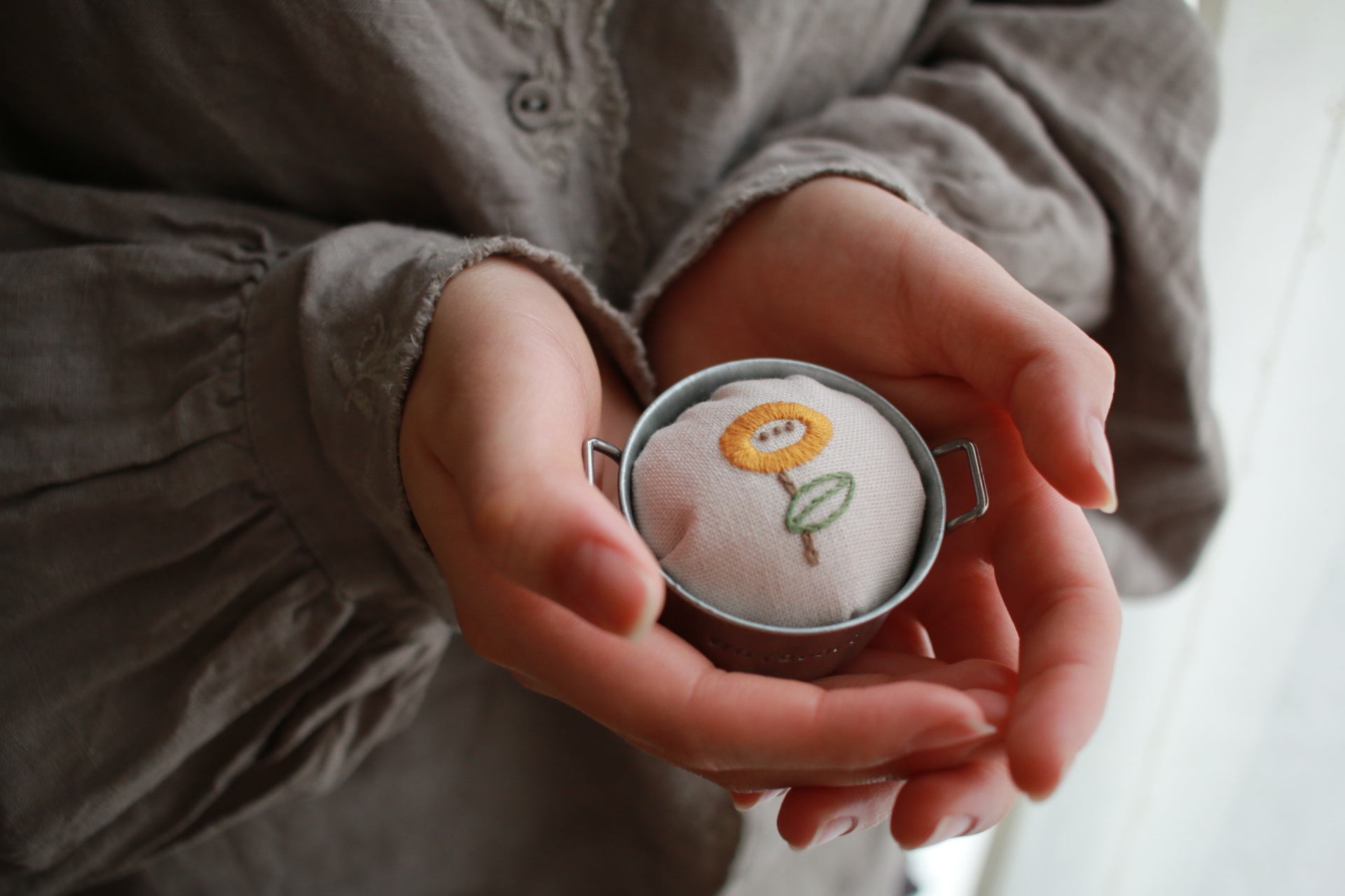 刺繍で作る、北欧調の花咲くピンクッション講座の紹介画像8