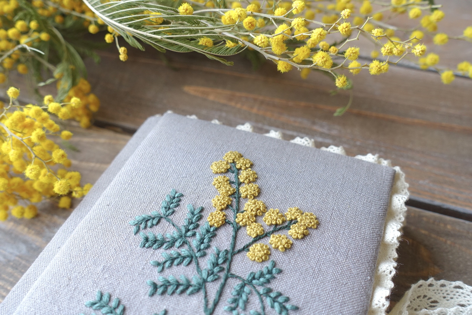 【ボタニカル刺繍で愉しむ】アンティークな手帳カバー・ブックカバー制作マスター講座の紹介画像18