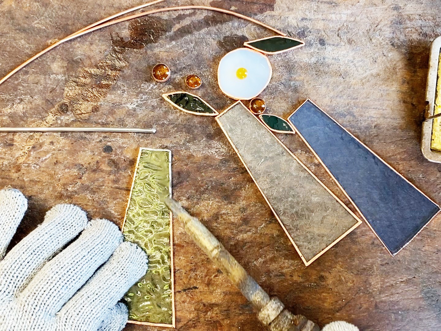 ステンドグラスで作る、一輪挿しクラフト講座の紹介画像4