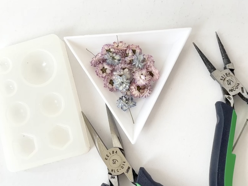 お花で作る、レジンアクセサリーマスター講座の紹介画像4