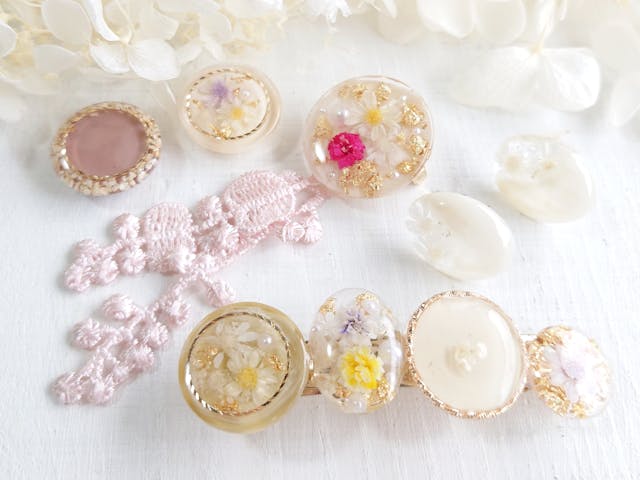 本物のお花を使ったレジンアクセサリー講座【応用編】