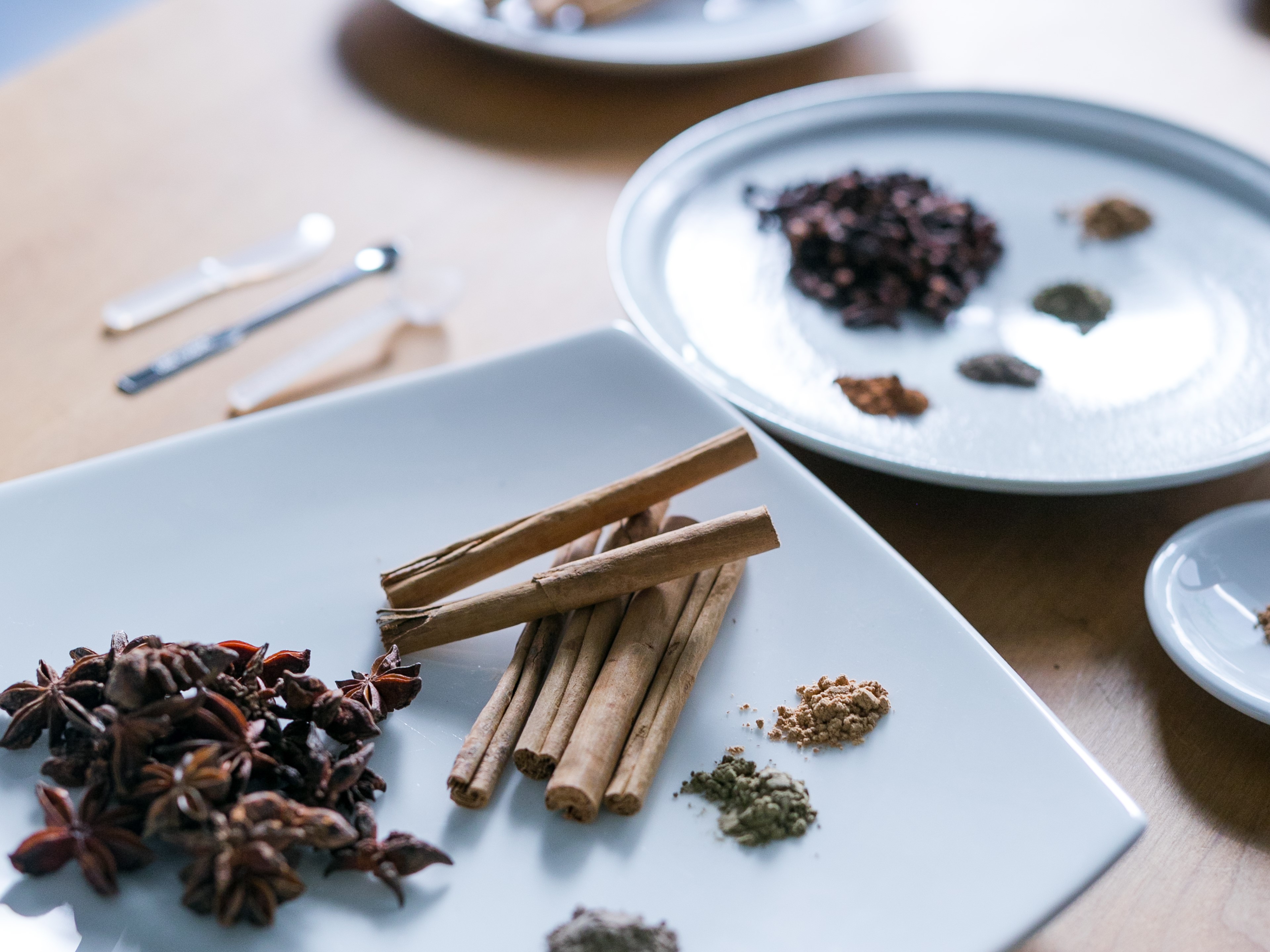 天然香料を使った、オリジナルお香づくり講座の紹介画像4