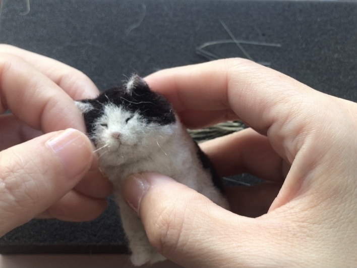 MEBARUが教える！はじめての羊毛フェルト講座 -白黒猫編-の紹介画像2