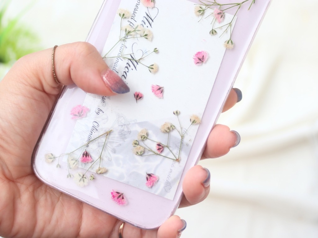 本物のお花を使った、スマホケース作り講座【超初級】の紹介画像2