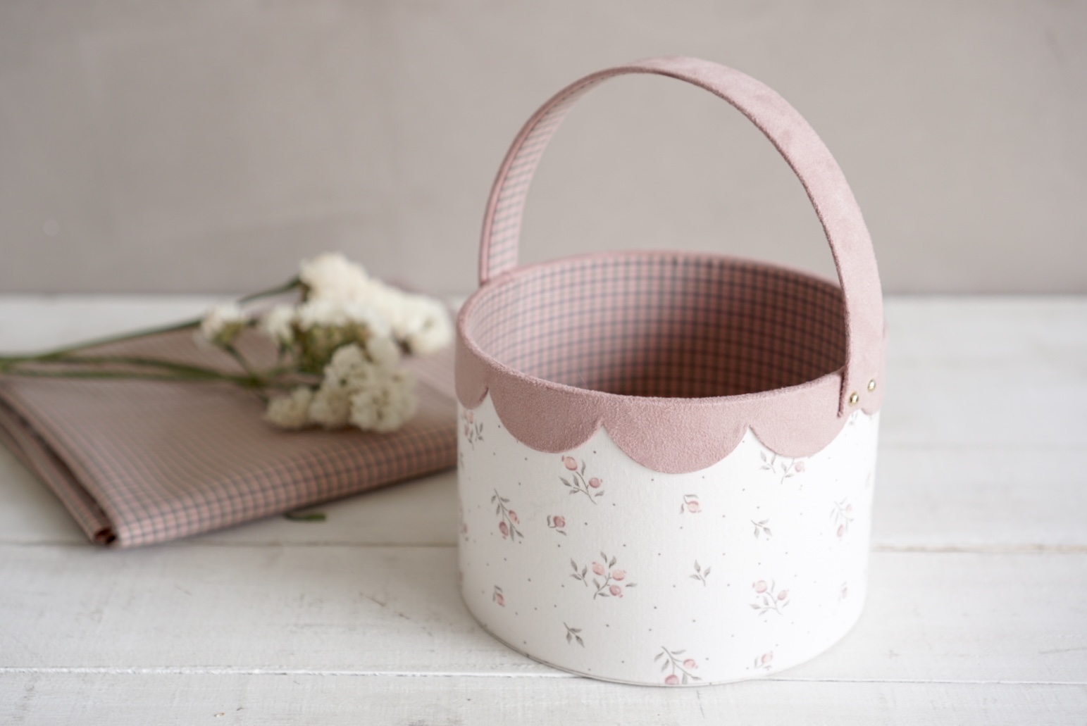 丸箱を楽しくマスター！カルトナージュで作る、スカラップバスケット講座の紹介画像2