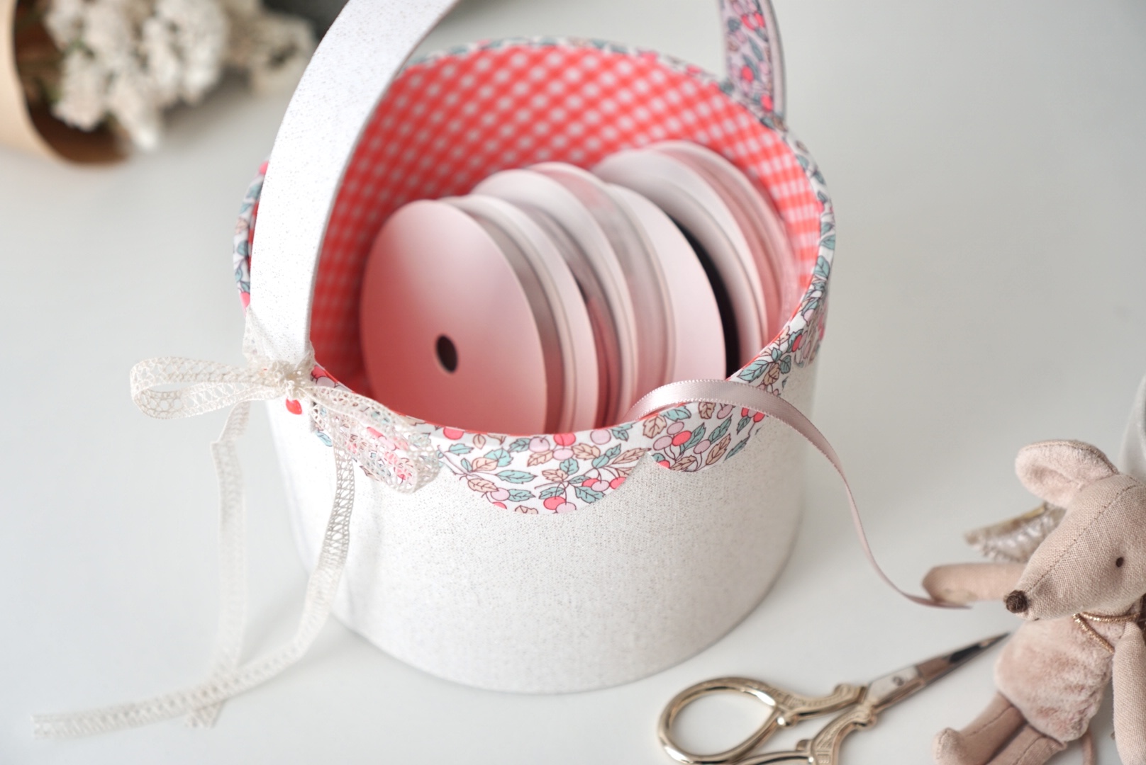 丸箱を楽しくマスター！カルトナージュで作る、スカラップバスケット講座の紹介画像3