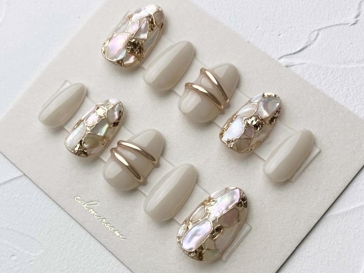 calm roomのネイルアート講座『美しいミラーリングを極める』の紹介画像2