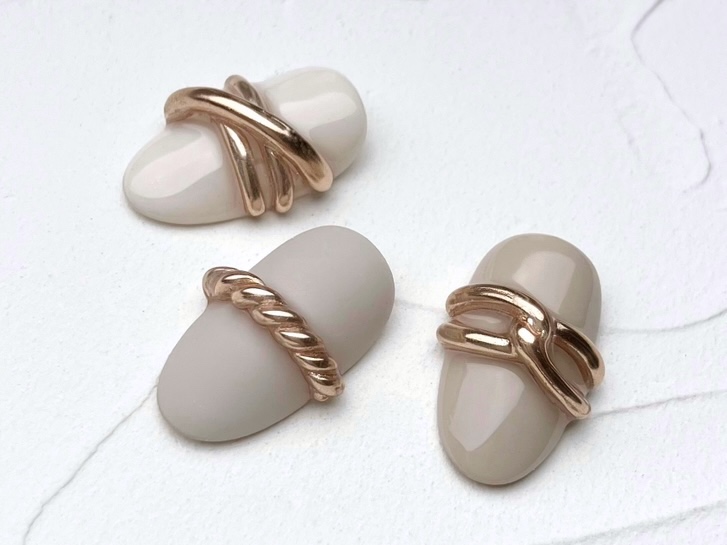 calm roomのネイルアート講座『美しいミラーリングを極める』の紹介画像3