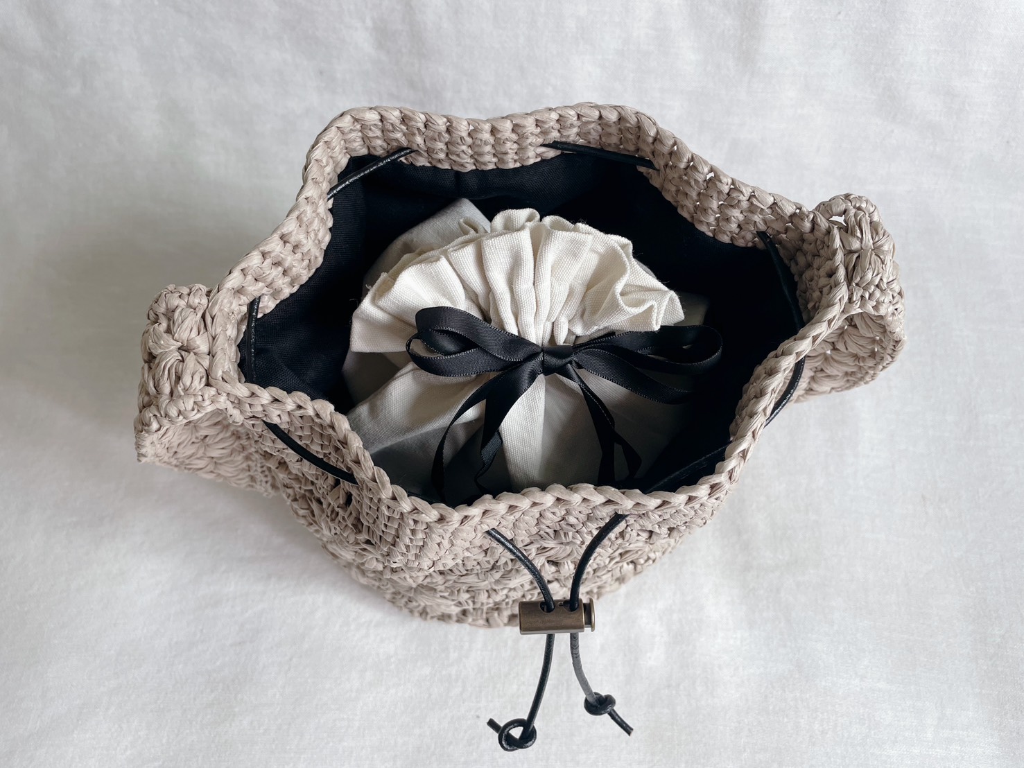 かぎ針編み 花模様編みのきんちゃくバッグの作り方【編み図付き】の紹介画像6