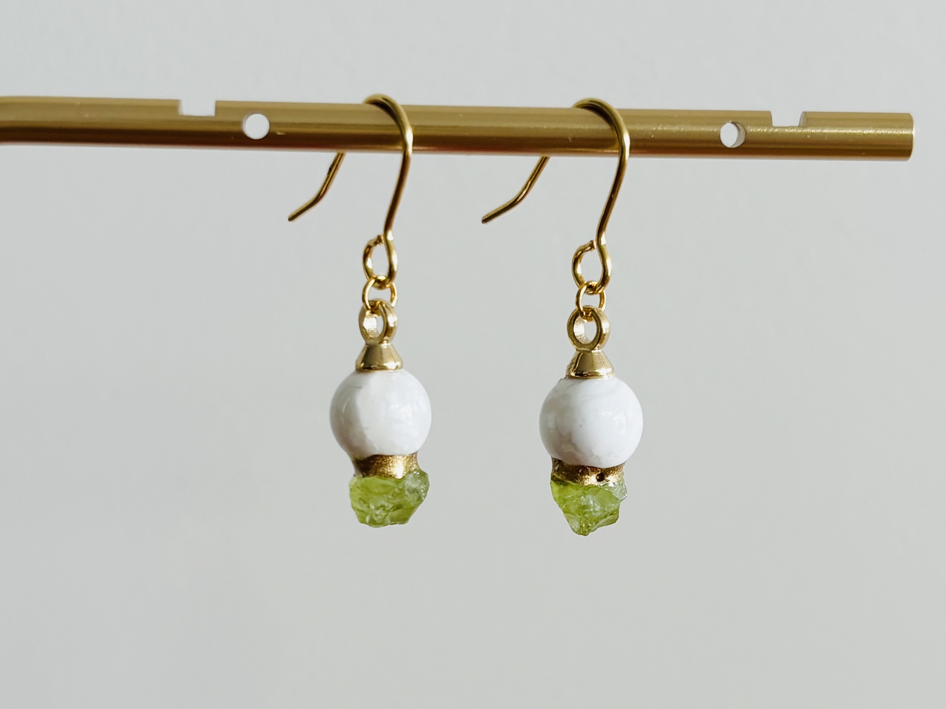 可愛く揺れる 天然石の金継ぎアクセサリーチャーム作り講座の紹介画像4