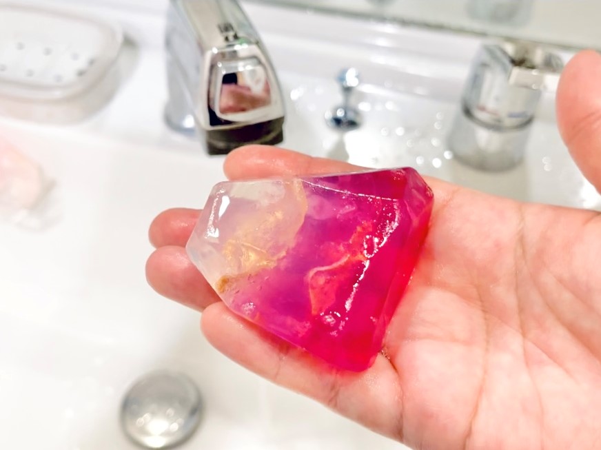 お家で簡単&綺麗！紙コップとレンジで作る宝石石鹸講座の紹介画像4