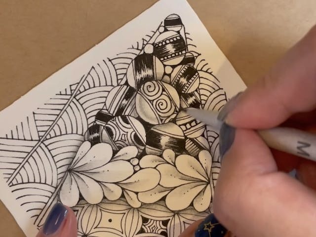 絵心不要のアートの世界！線を楽しむゼンタングル®︎講座