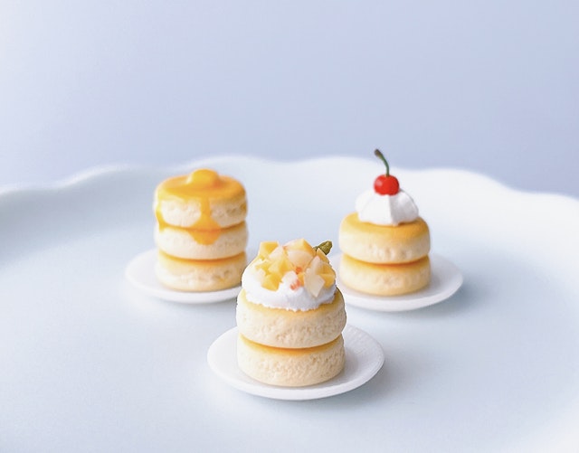 コースレッスン】簡単に可愛くできる!基本のミニチュアケーキ講座