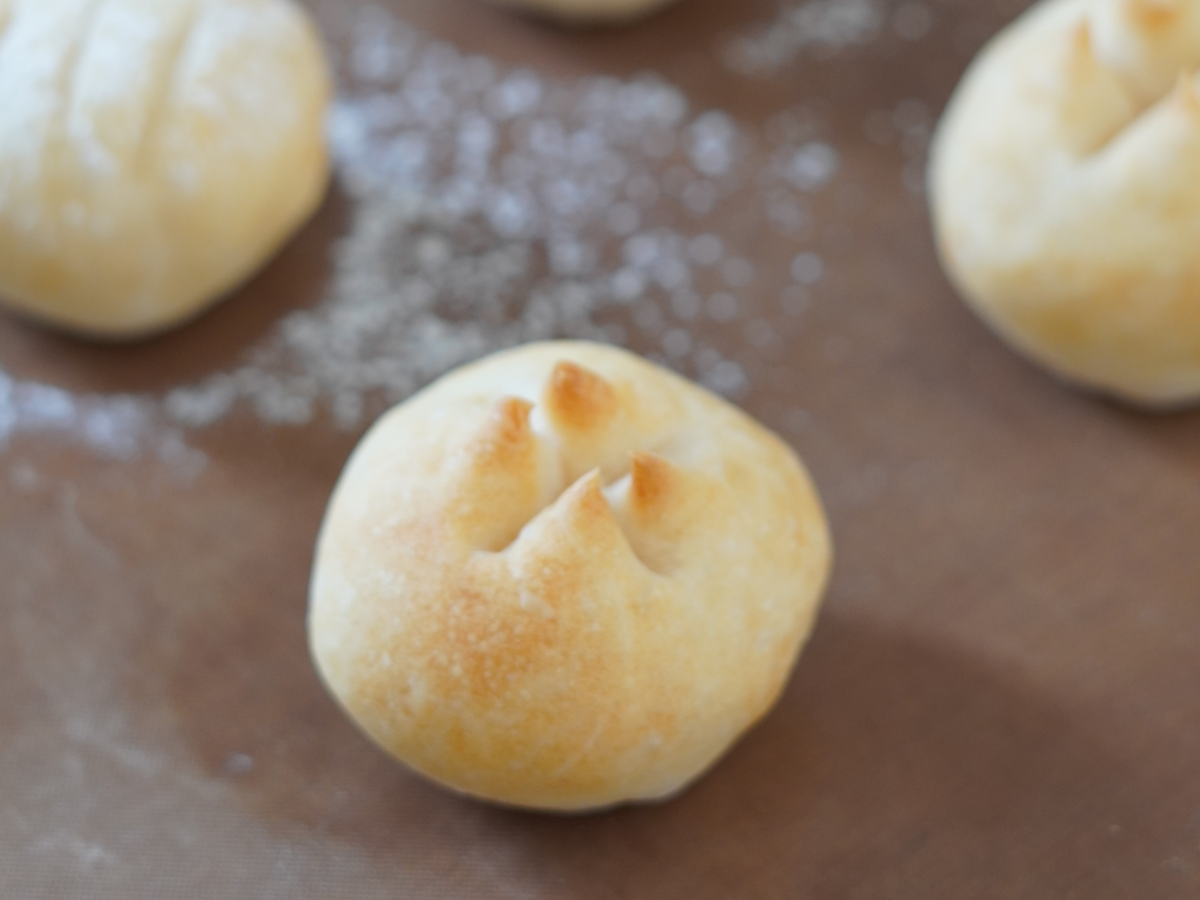 具材を入れてみよう　チーズのパンの画像