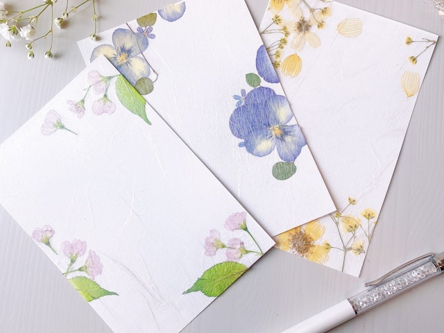 押し花を活用しようの画像