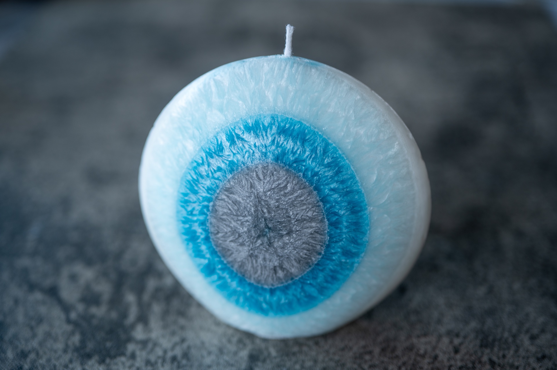 ミステリアスアイズの画像