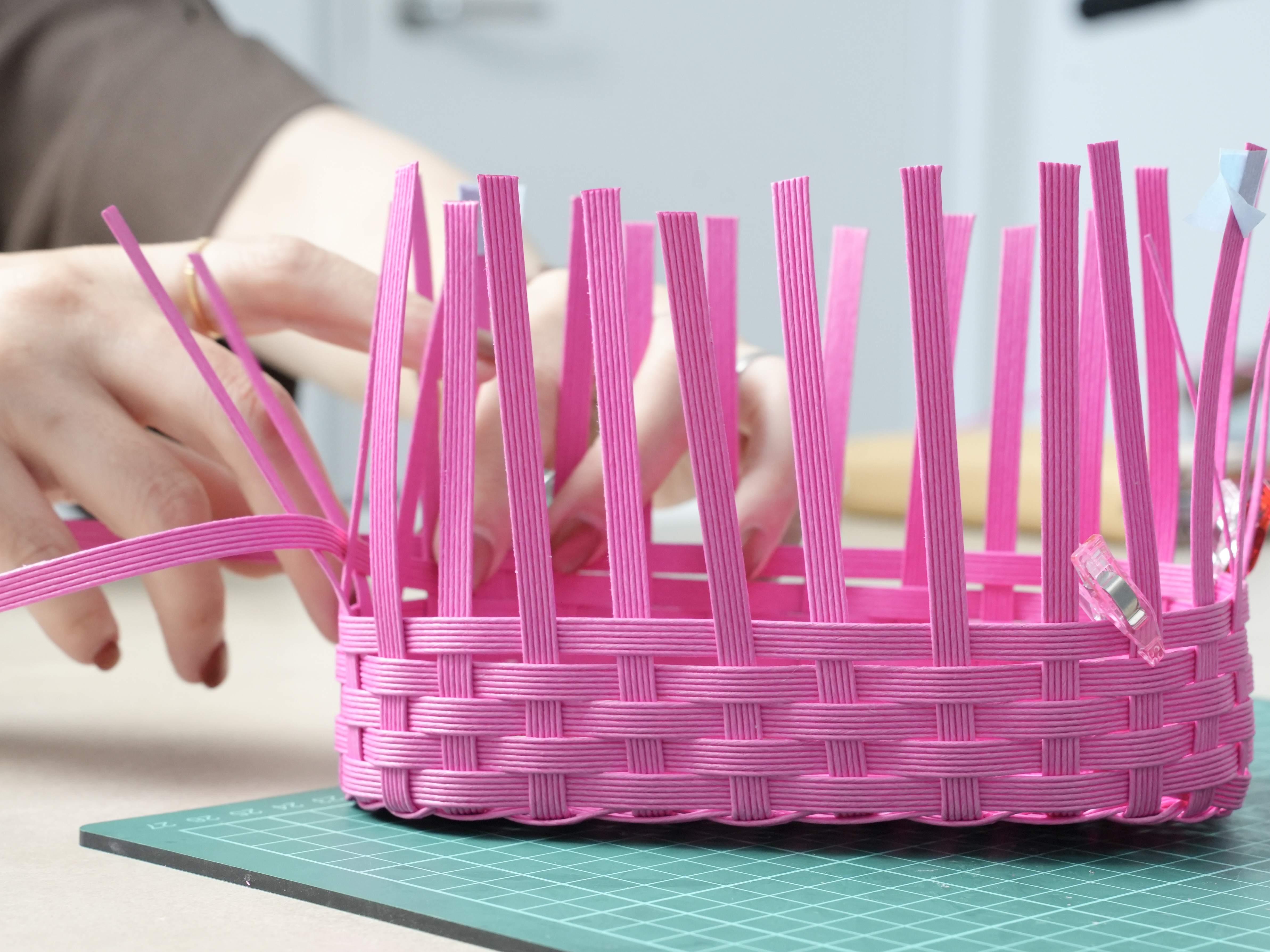 かごの本体を編もうの画像