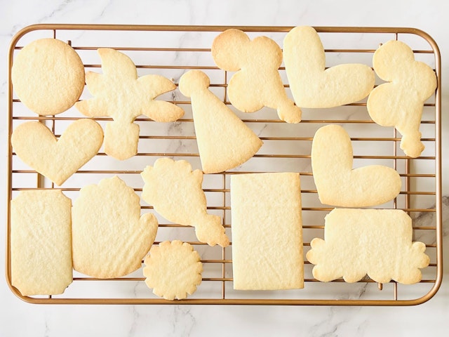 クッキー生地作り〜焼成 How to make Sugar Cookiesの画像