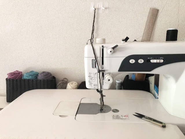 毛糸のセッティング・試し縫いの画像