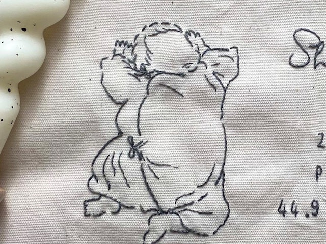 人物線画刺繍②(前髪と口元線画の肝となる部分刺繍)の画像