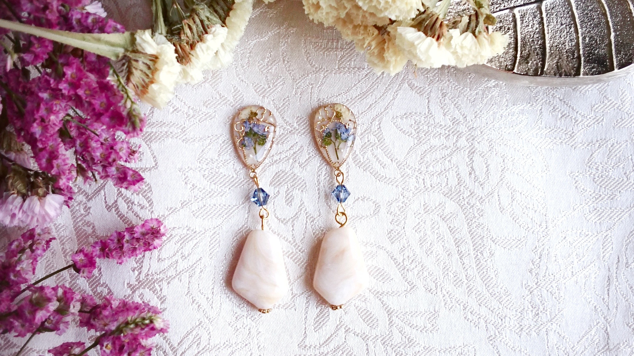 アンティークブルー