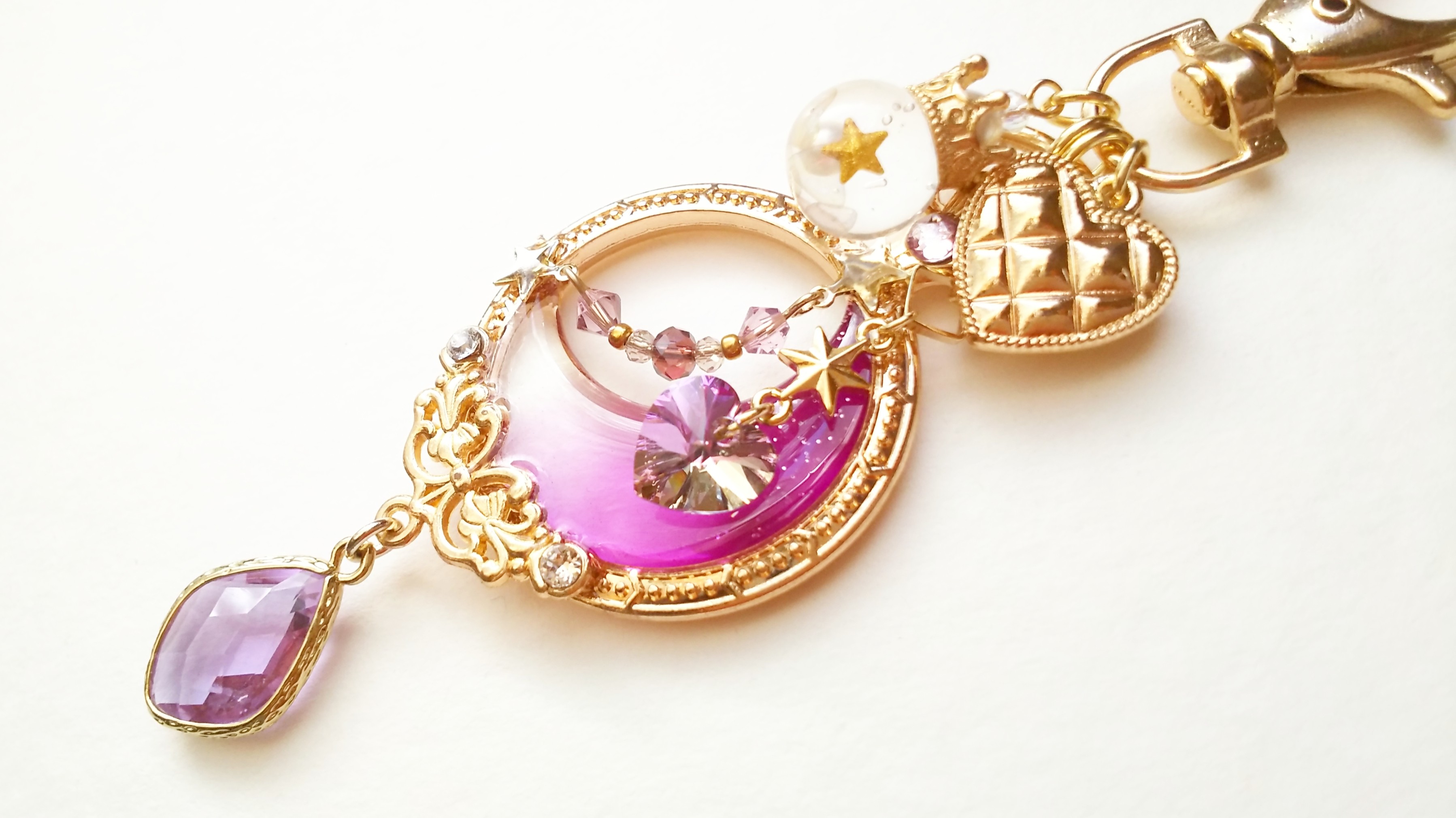 パープルグラデーションの三日月懐中時計キーホルダー